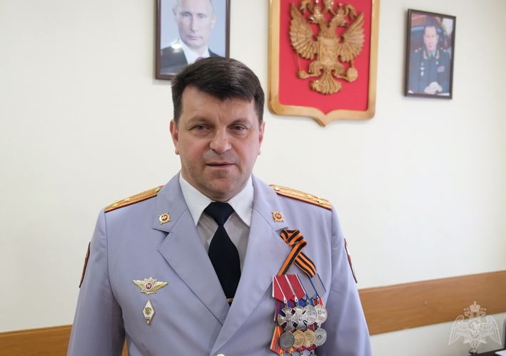 Поздравление начальника Управления Росгвардии по Курской области полковника полиции Константина Обушева с Днем Победы