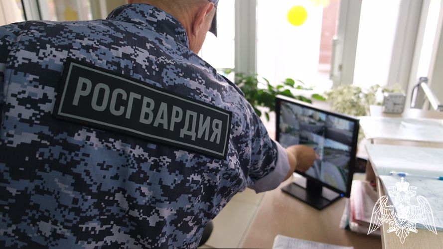В Курске в преддверии Дня знаний Росгвардия проверяет учебные заведения