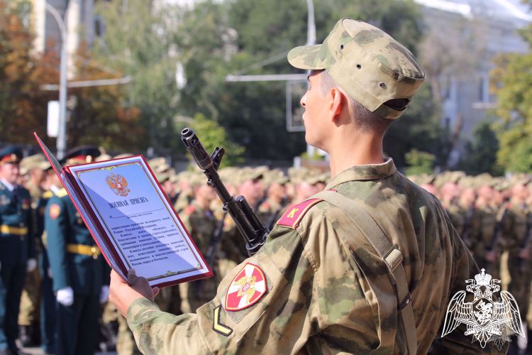 Росгвардия приглашает курян в военные образовательные учреждения высшего образования