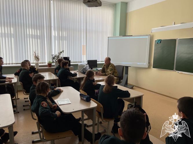 Курские росгвардейцы провели уроки мужества, посвященные Дню памяти воинов-интернационалистов