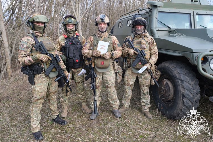 Курские кадеты написали письма росгвардейцам 