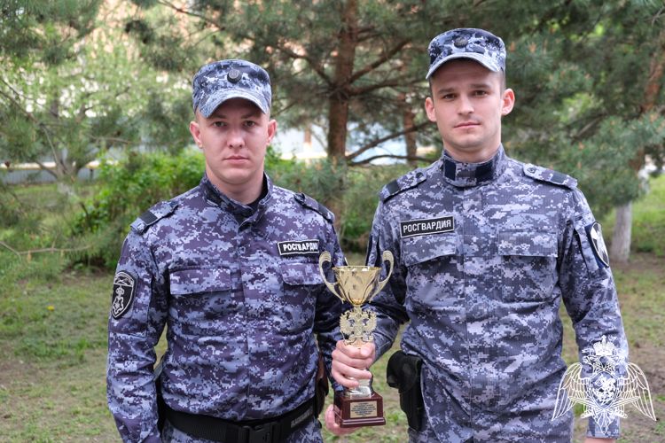 В Курске определен лучший экипаж вневедомственной охраны Росгвардии