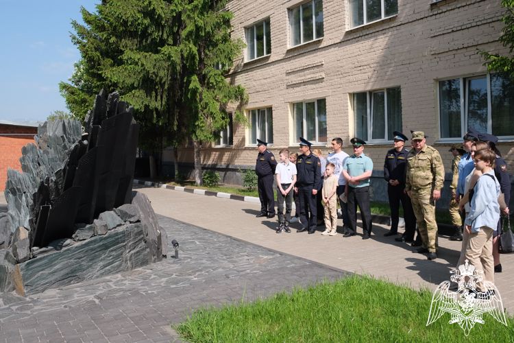 В Международный день музеев курские росгвардейцы рассказали об истории войск правопорядка