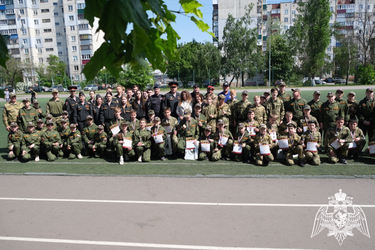 В Курске среди воспитанников подшефных кадетских классов регионального Управления Росгвардии прошла командная эстафета