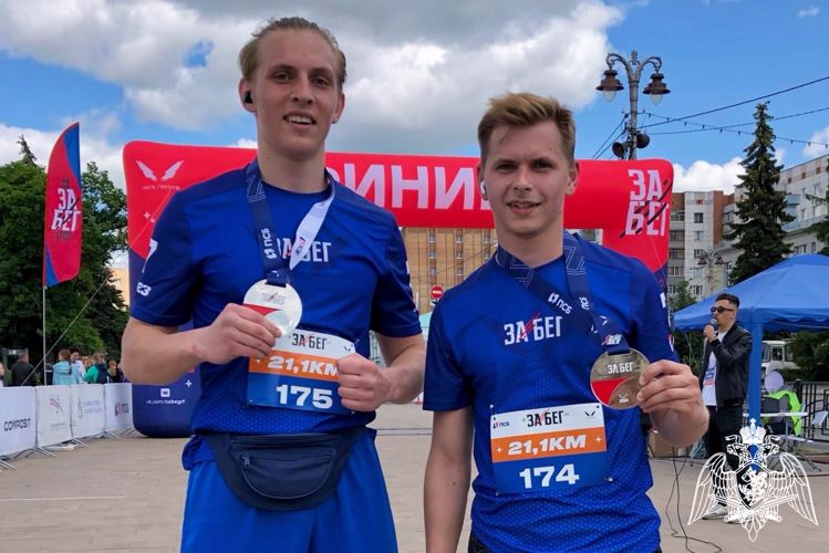 В Курске росгвардейцы приняли участие во всероссийском полумарафоне «Забег.РФ»