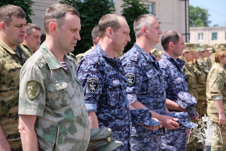 В Курске Росгвардия присоединилась к акции «Минута молчания»