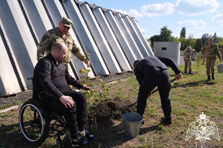 В Курске росгвардейцы присоединились к Всероссийской акции «Зеленая Россия»