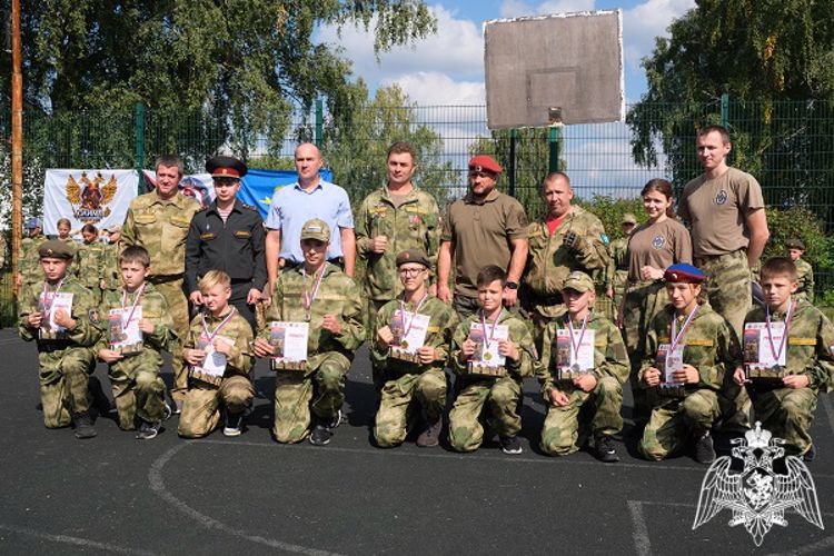 Воспитанники подшефного кадетского класса Управления Росгвардии по Курской области приняли участие в региональном турнире «Комплекс с пистолетом»