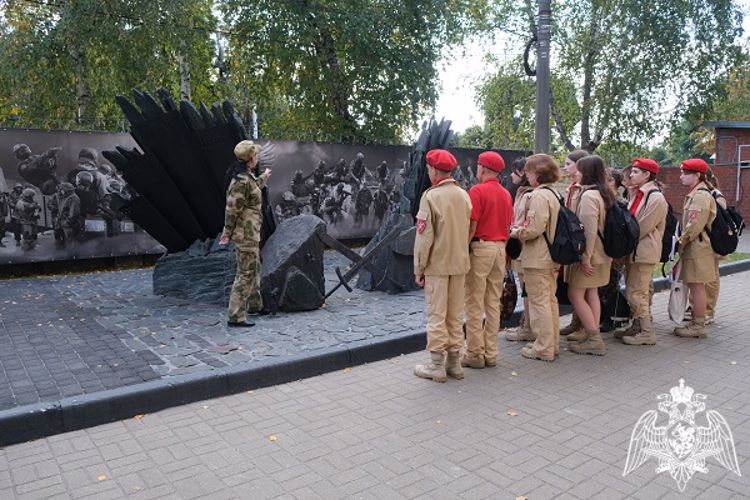 Курских школьников познакомили с историей  образования регионального Управления Росгвардии