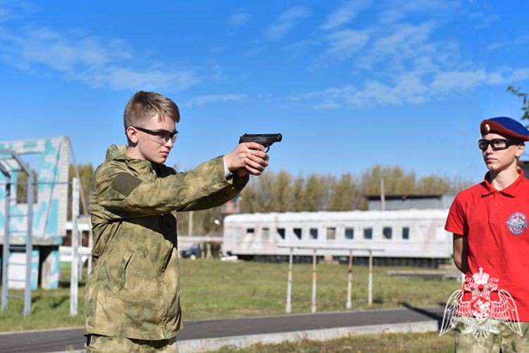 Подшефные воспитанники кадетского класса регионального Управления Росгвардии заняли первое место в триатлоне «Юный спецназовец»