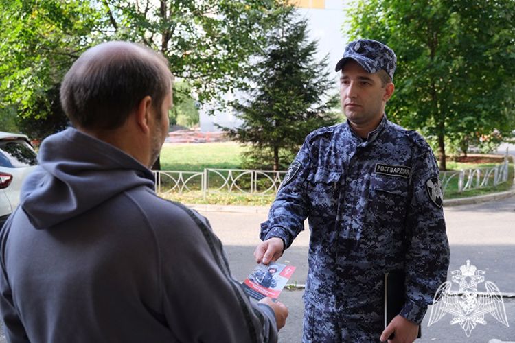 В Курске сотрудники Росгвардии проводят профилактические мероприятия «Безопасный, дом, объект, квартира»