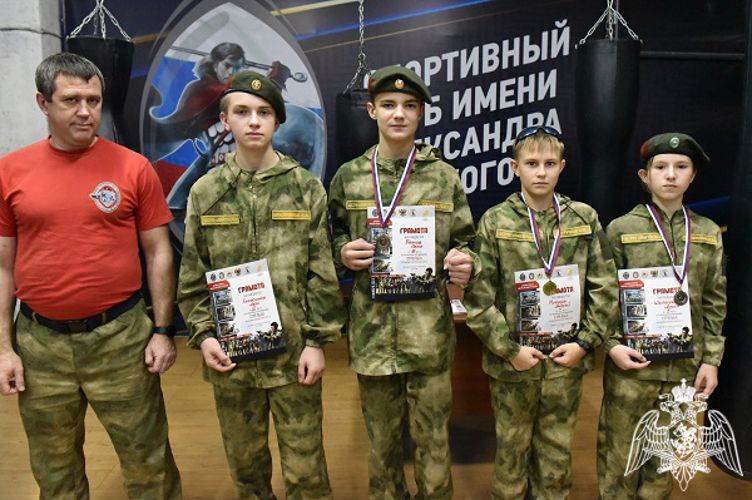 Подшефные воспитанники Управления Росгвардии по Курской области стали победителями регионального турнира по стрельбе из пневматического пистолета