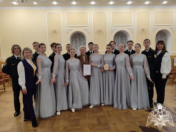 В Курске воспитанники кадетского класса регионального Управления Росгвардии стали призерами кадетского бала