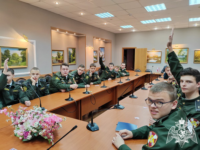 Военнослужащие Росгвардии провели викторину,  посвященную 80—й годовщине полного освобождения Ленинграда от фашисткой блокады