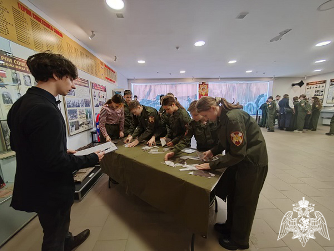 В Курске росгвардейцы приняли участие в патриотических мероприятиях