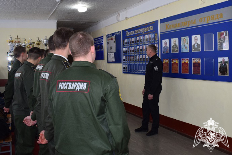 В Курском СОБР прошел День открытых дверей
