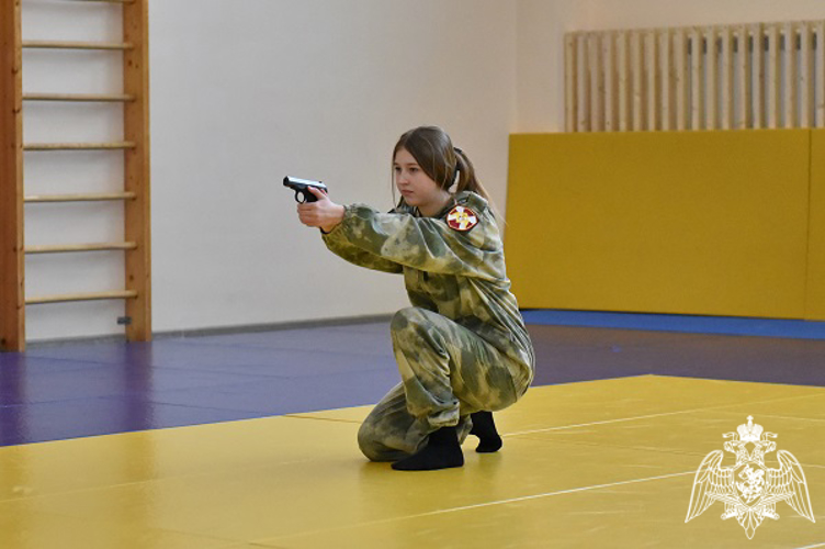 В Курске прошли соревнования среди воспитанников подшефных кадетских классов регионального Управления Росгвардии 