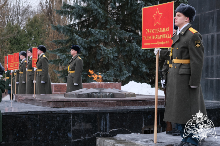 Представители Росгвардии почтили память погибших защитников и мирных жителей города Курска