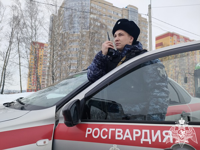Курские росгвардейцы за прошедшую неделю выезжали 261 раз по сигналу «Тревога» 