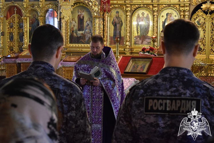 В Курске состоялся благодарственный молебен, посвященный к Дню войск национальной гвардии РФ