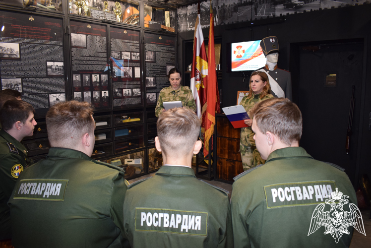 В Курске росгвардейцы провели викторину, посвященную Дню войск национальной гвардии