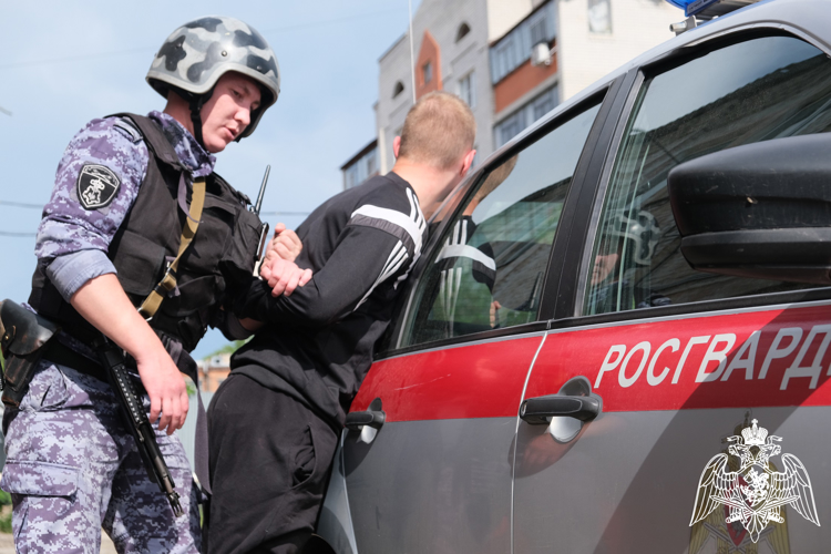 В Курской области росгвардейцы за прошедшую неделю выезжали 303 раза по сигналу «Тревога» 