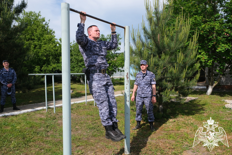 Определились лучшие по профессии среди сотрудников вневедомственной охраны Курской области