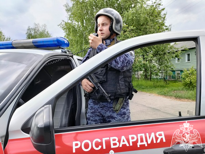 Курские росгвардейцы за прошедшую неделю выезжали 343 раза по сигналу «Тревога» 