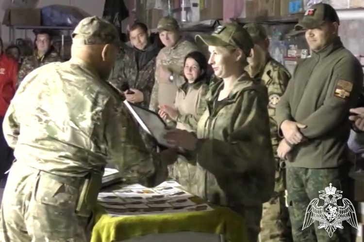 Сотрудницу Росгвардии из Курска отметили общественной наградой за волонтерскую деятельность и помощь защитникам Отечества