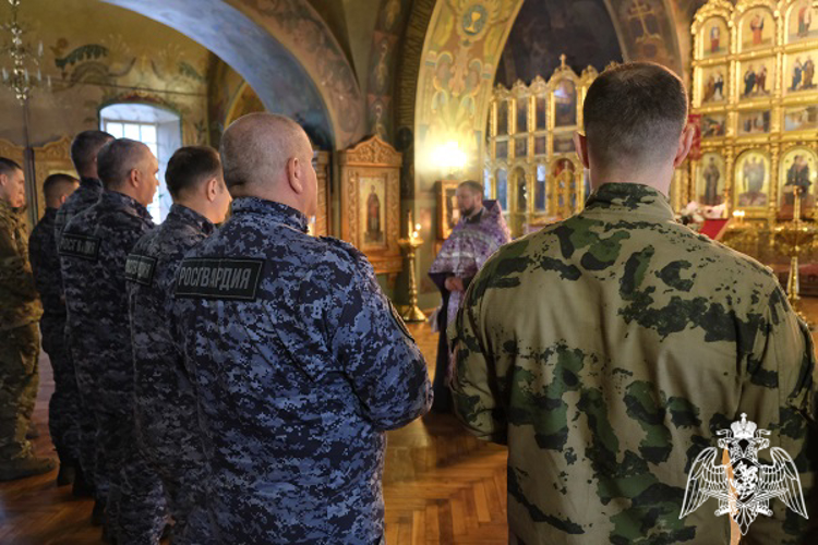 В Курске в преддверии Дня войск национальной гвардии состоялся благодарственный молебен
