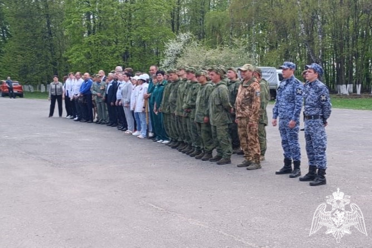 В Курской области росгвардейцы провели патриотические мероприятия в честь 80-летия Победы