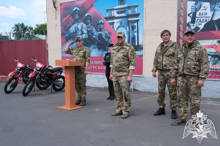 В Курске состоялось торжественное вручение мототехники спецподразделениям Росгвардии