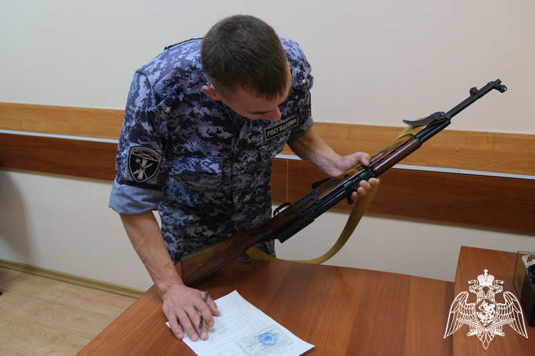 За  неделю в Курской области росгвардейцы проверили 103 владельца оружия