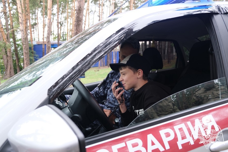 В Курске завершилась ведомственная акция «Каникулы с Росгвардией»