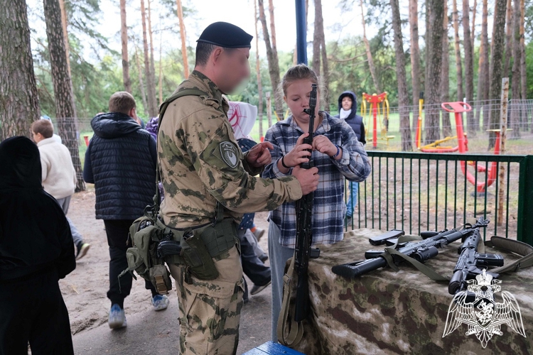 В Курске завершилась ведомственная акция «Каникулы с Росгвардией»