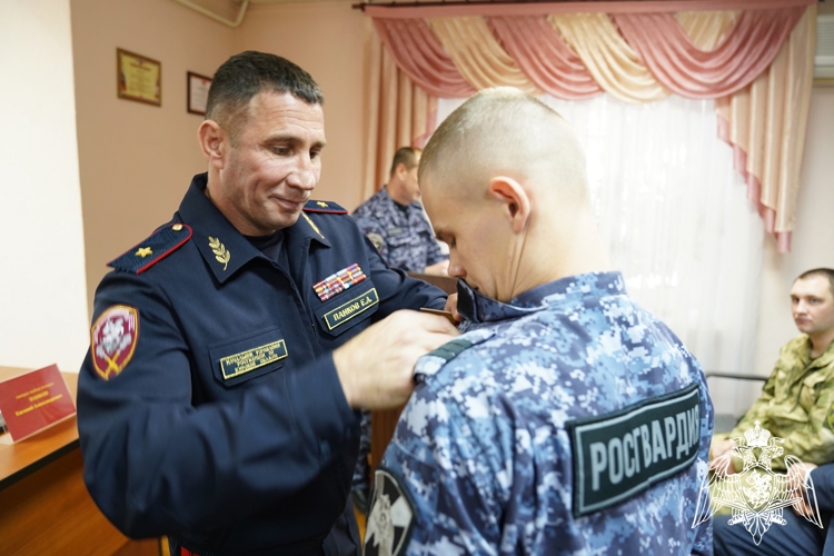 В Курске сотрудники вневедомственной охраны отметили профессиональный праздник