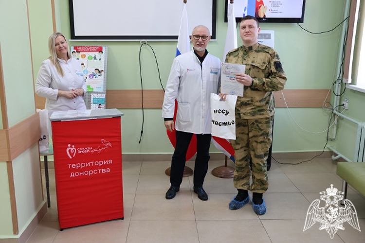 В Курске росгвардейцы стали участниками донорской акции «От сердца к сердцу» 