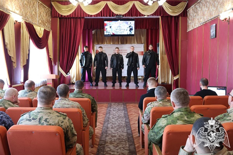 В Курске росгвардейцы отметили День защитника Отечества 