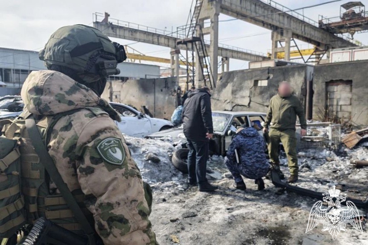 Сотрудники Росгвардии оказали помощь пострадавшим при атаке БПЛА в Курске
