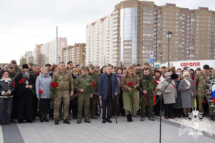 Начальник Управления Росгвардии по Курской области принял участие в митинге, посвященном первой годовщине освобождения региона от ВСУ