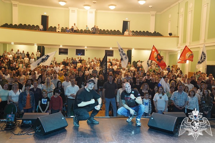 В Курске прошел концерт для росгвардейцев и членов их семей