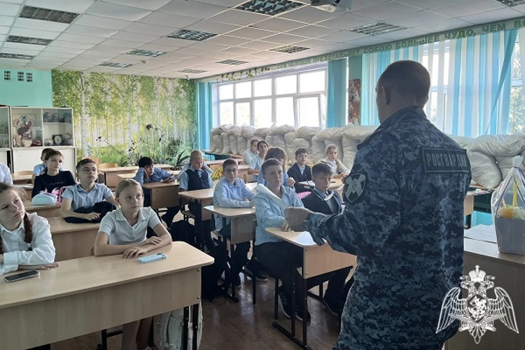 Росгвардейцы в Курске провели серию патриотических мероприятий  3 сентября