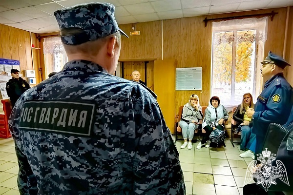 Росгвардейцы в Курской области приняли участие в мероприятии по противодействию незаконному обороту оружия