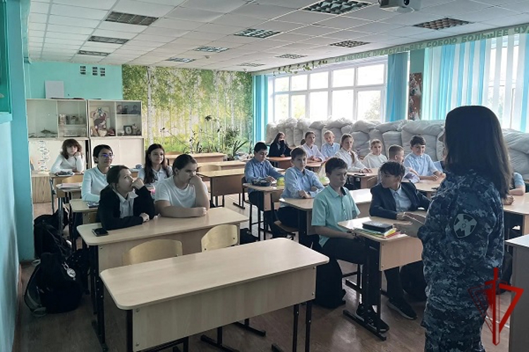 «Битва за Кавказ»: росгвардейцы в Курске провели памятные мероприятия ко Дню воинской славы России 